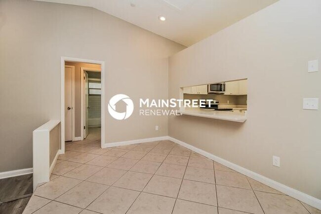 Building Photo - 3 Bedroom Pet-Friendly Home in LONGWOOD, F...
