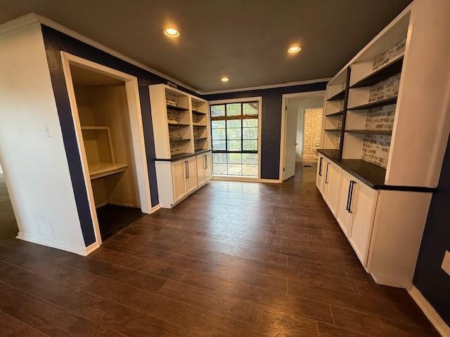 Building Photo - 2073 Highland Ave