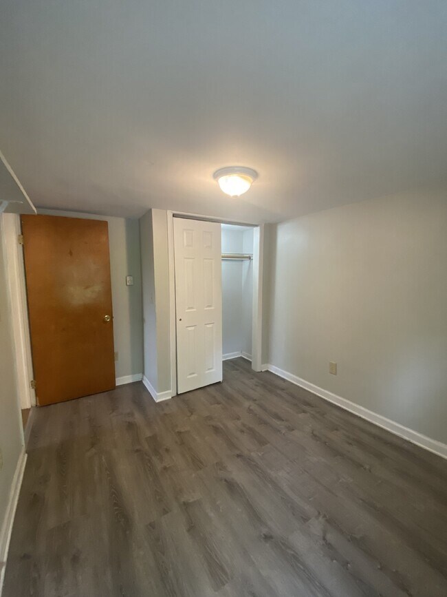 Building Photo - 1261 NY-7