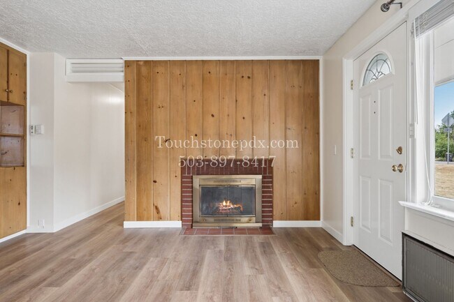 Building Photo - 9111 NE Tillamook St