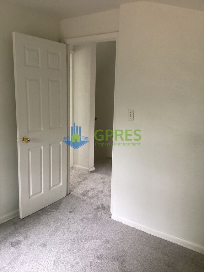 Building Photo - 9210-9212-9212 Florida Ave