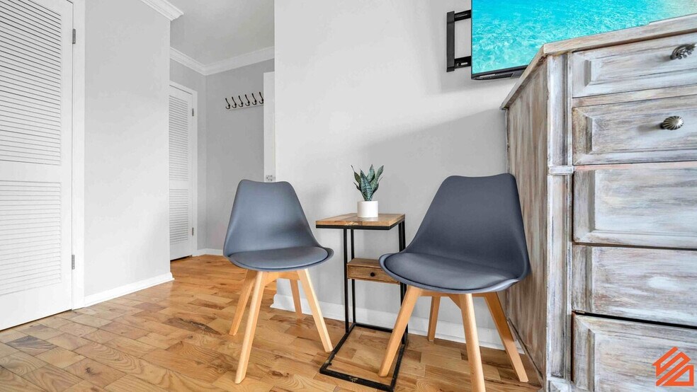 Building Photo - 318 Bream Ave