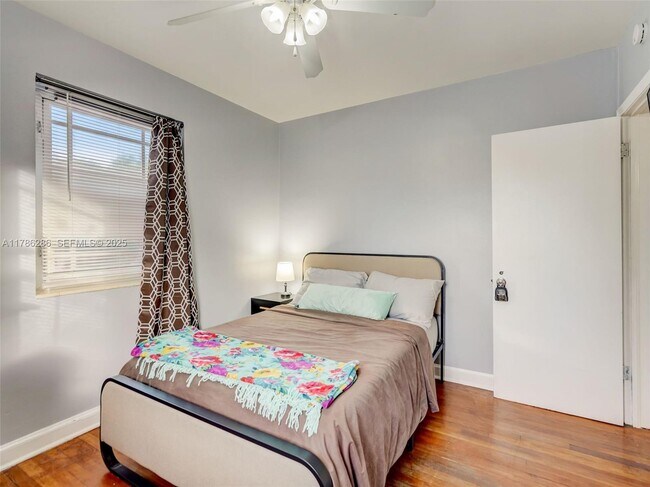 Building Photo - 400 Cadima Ave