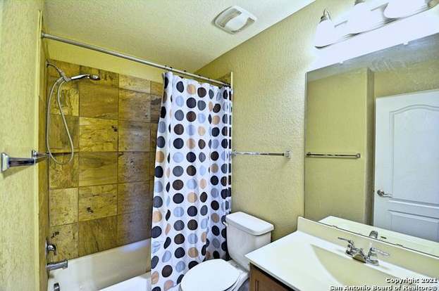 Building Photo - 2037 Brandywine Dr