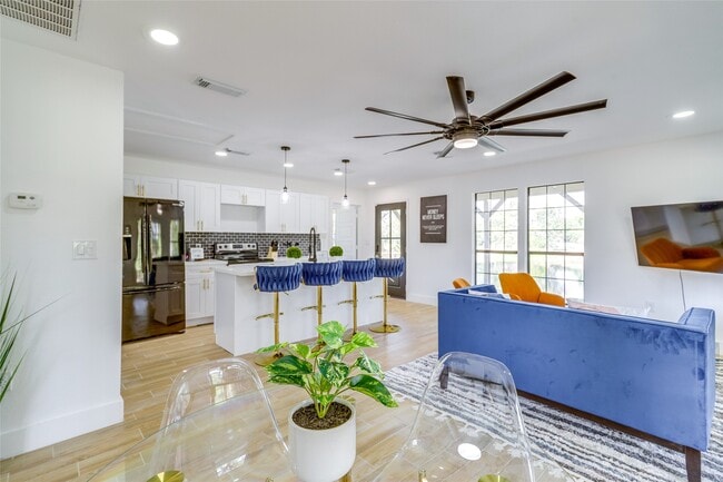 Building Photo - 13302 FM359