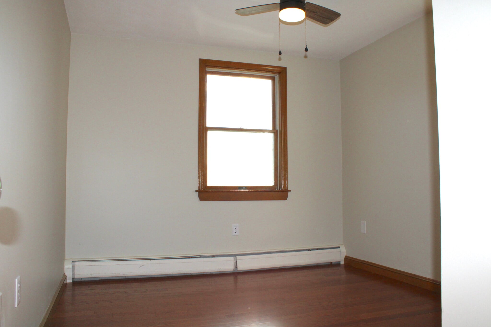 Building Photo - 2 Clark St