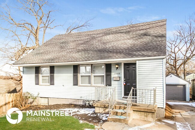 Primary Photo - 7909 Garfield Ave
