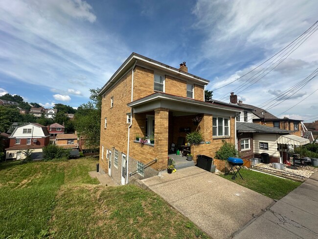 Building Photo - 3013 Glendale Ave