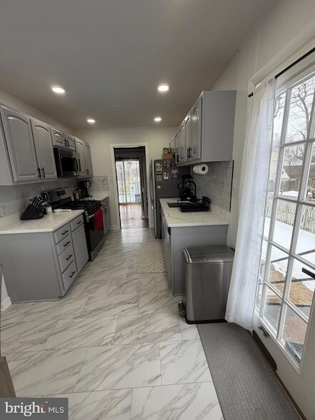 Building Photo - 15309 Alan Dr