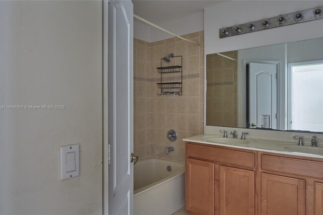 Building Photo - 27910 SW 140th Ave