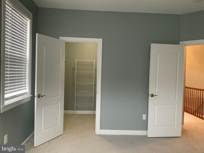 Building Photo - 3301 Castle Ridge Cir