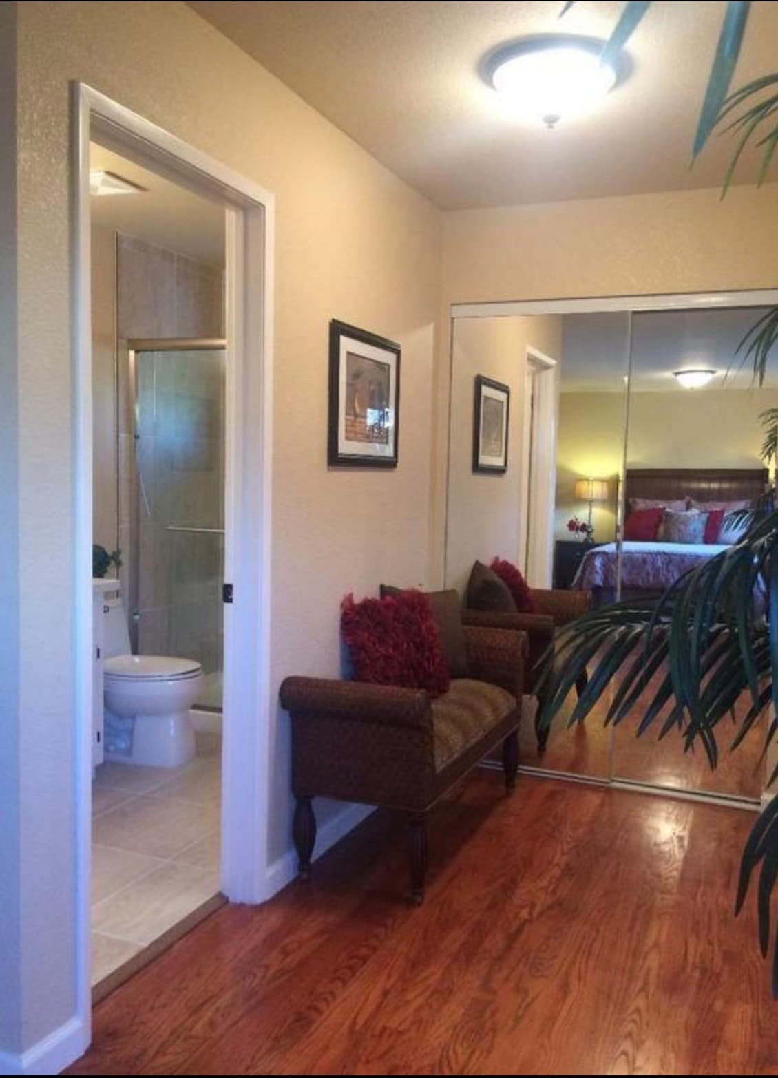 Building Photo - 238 S Park Victoria Dr