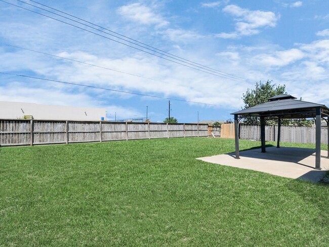 Building Photo - 4 Bedroom Single Family Home in Pearland