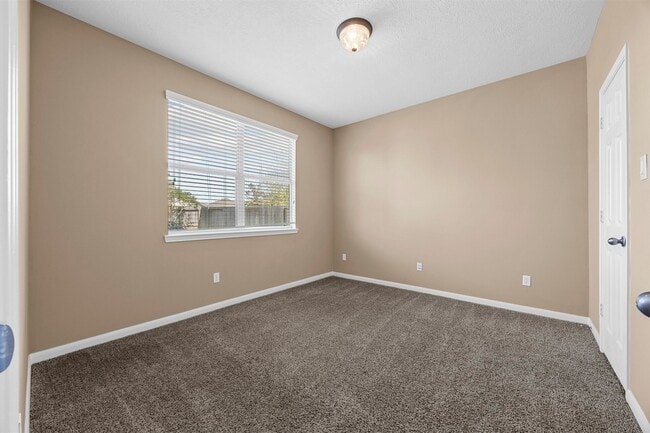 Building Photo - 27110 Kelsey Woods Ct