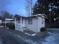 Building Photo - 100 S Davies Rd