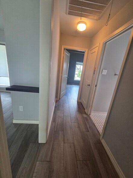 Hallway to Room 4/Office - 4531 Palmetto St