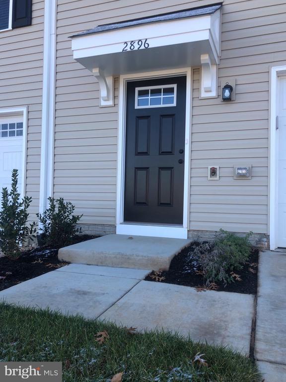 Building Photo - 2896 Farzi Cir