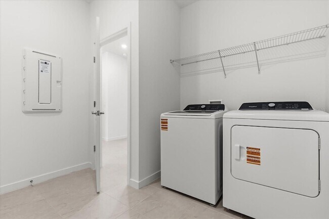 Building Photo - 11216 Sycamore Glen Loop