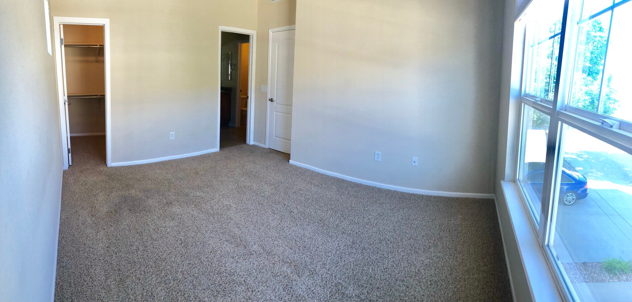 Master bed 1 - 5039 Brookfield Dr