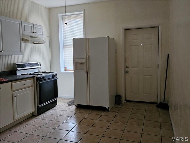 Building Photo - 3807 Potomac St