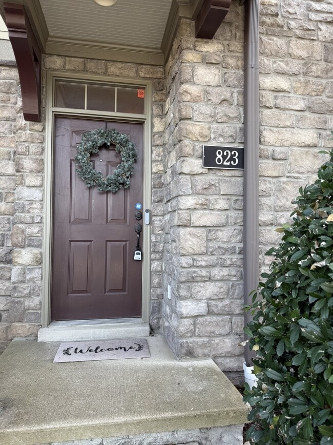 Building Photo - FANTASTIC LOCATION!! 2BR/2.5BA Townhouse in Historic Waverly area!