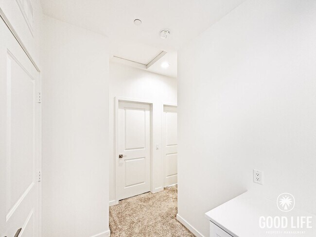 Building Photo - Beautiful 3BR Home in Stanton | Private Yard + 3 Car Attached Garage