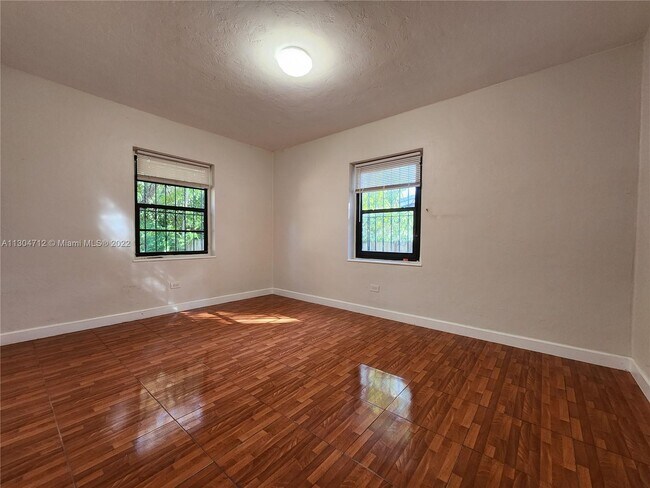 Building Photo - 8295 NE 3rd Ave  1 Miami Fl 33138