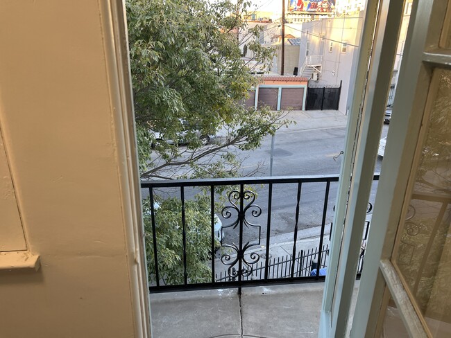 Bedroom 1 balcony - 5314 W 8th St