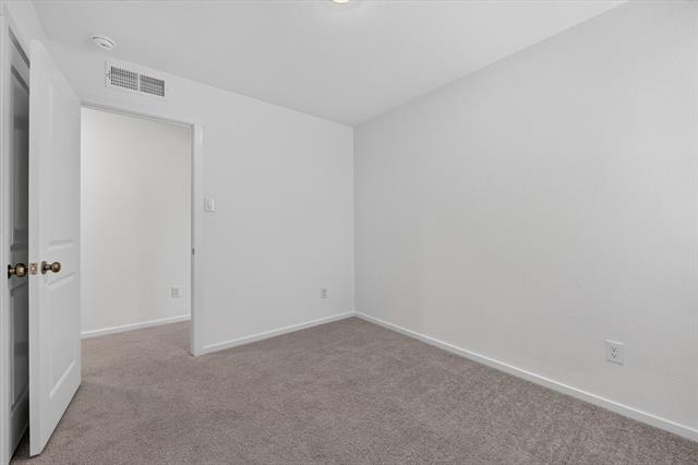 Building Photo - 914 Sandhill Crane Ln