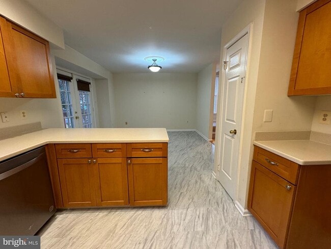 Building Photo - 11035 Cedarwood Dr