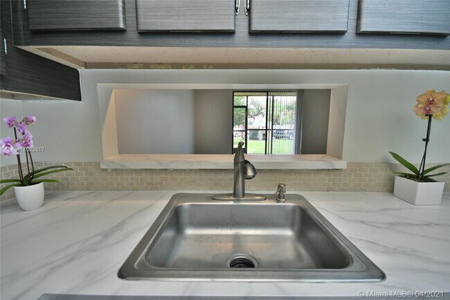 Building Photo - 8075 SW 107th Ave