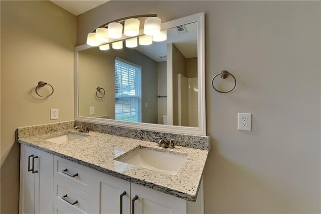 Building Photo - 139 Autumn Creek Dr