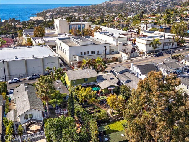 Building Photo - 773 St Ann's Dr