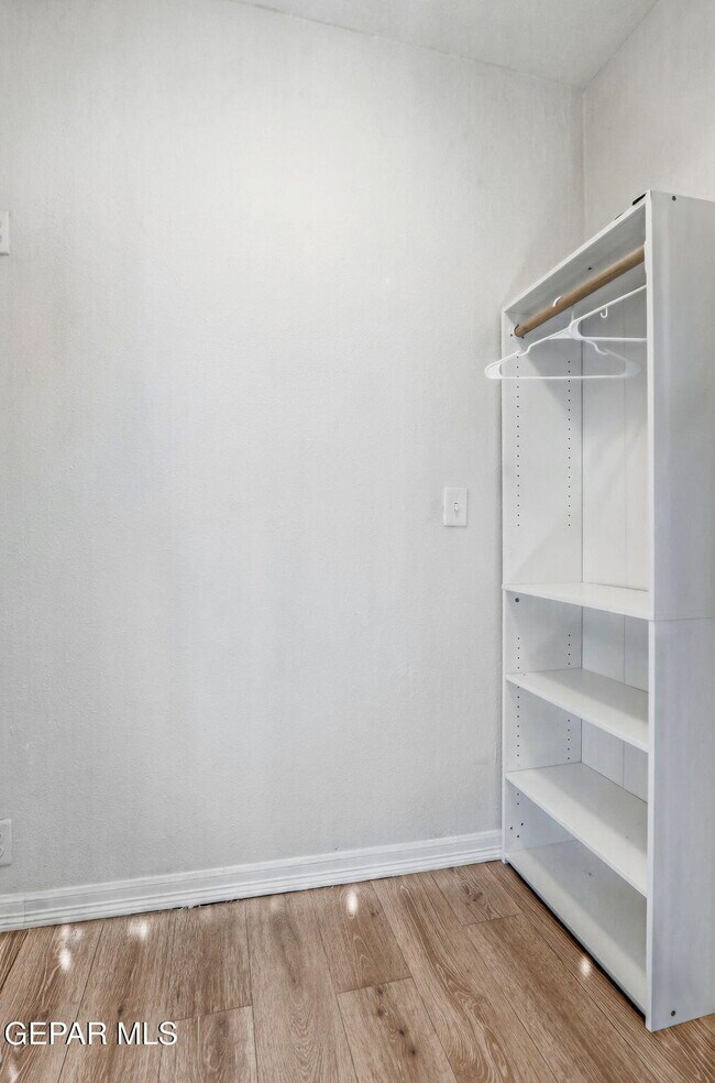 Building Photo - 4312 Wallington Dr