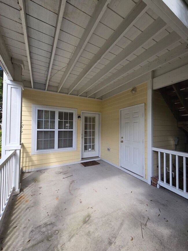 Building Photo - Trolley Path - Minutes to Downtown WILM, N...