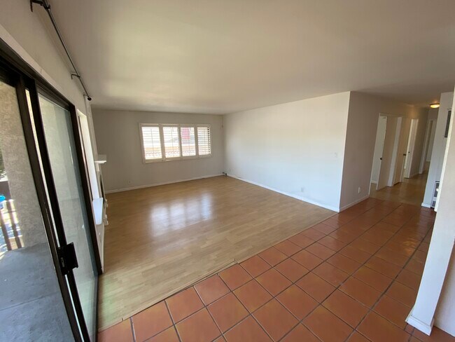 Building Photo - 353 N Colorado Pl