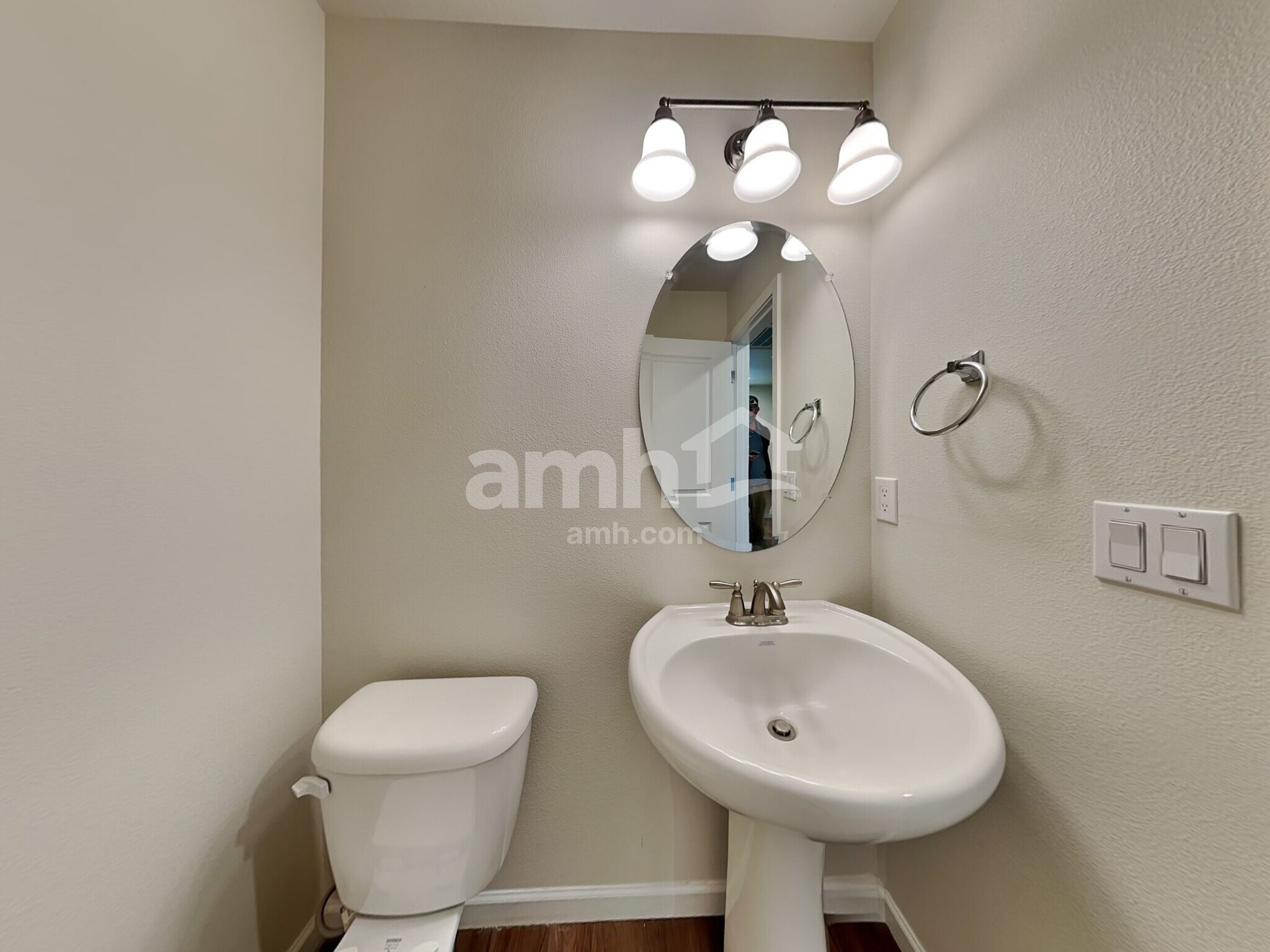 Building Photo - 9011 NE 165th Ave