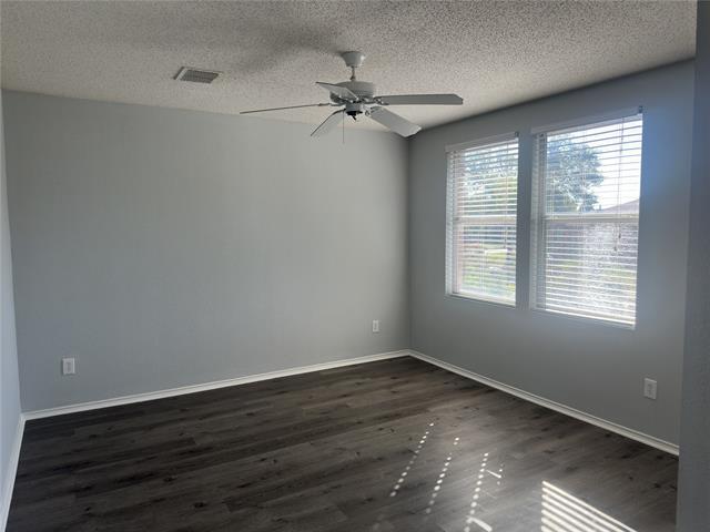 Building Photo - 1744 Hickory Creek Ln