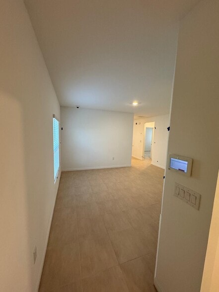 Building Photo - 72 Citrine Loop