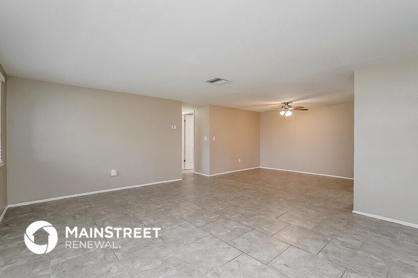 Building Photo - 11612 Crystal Lake Dr