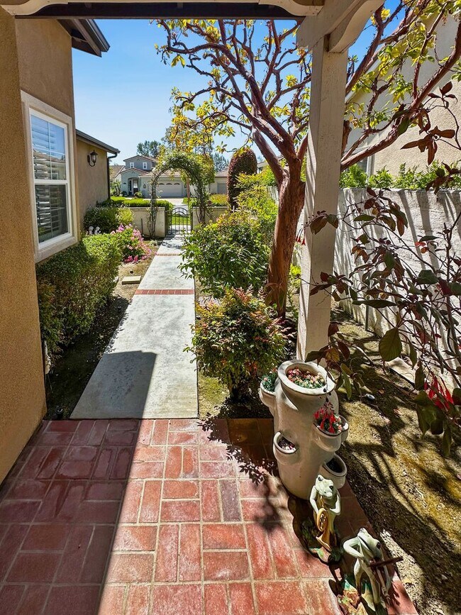 Building Photo - Charming 3-Bedroom Home in 55+ Talega Vill...