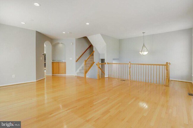 Building Photo - 6522 Trask Terrace