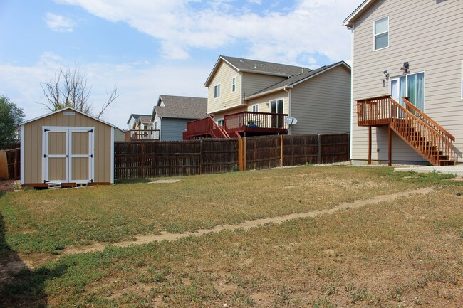 Building Photo - Spacious home close to Fort Carson