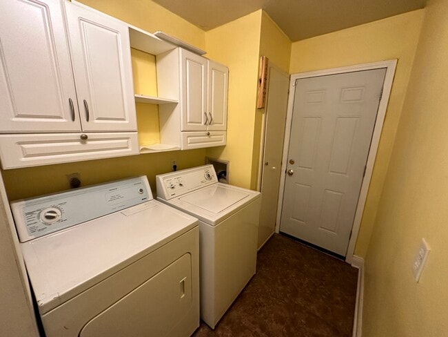 Building Photo - 2002 S 74th East Ave