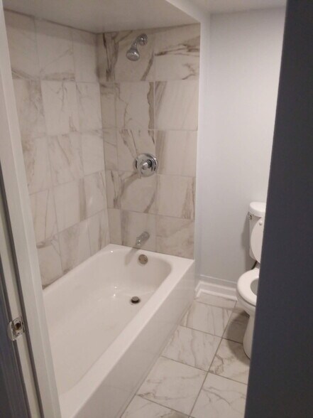 Primary Photo - 821 Becker St