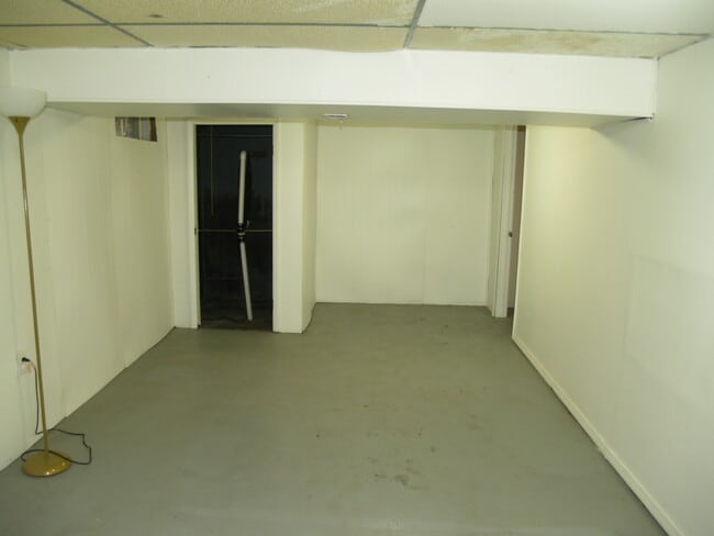 Building Photo - 22431 Strassburg Ave