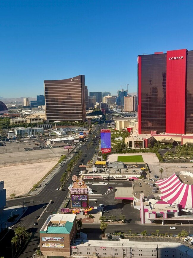 Building Photo - 2700 Las Vegas Blvd S