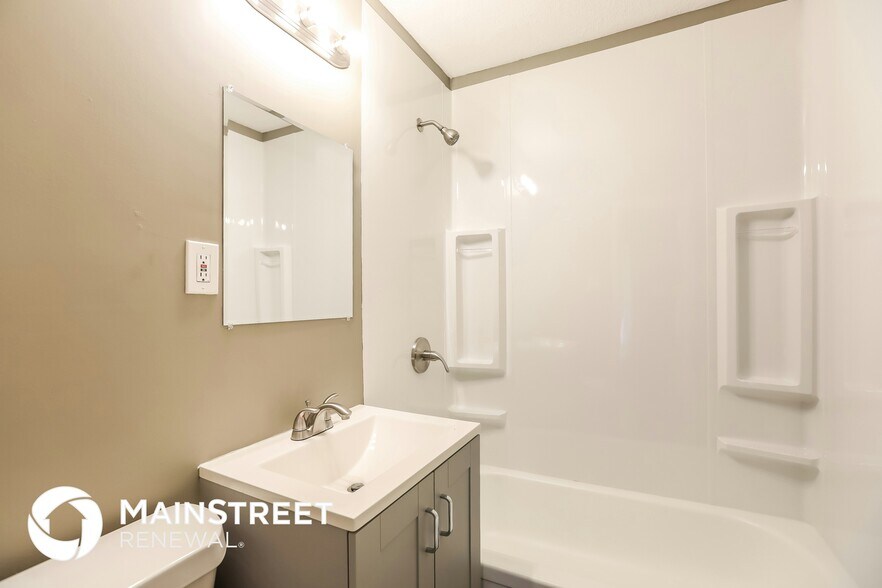 Building Photo - 7921 Brooklyn Ave