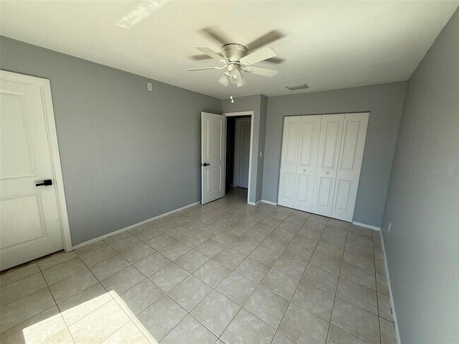 Building Photo - 3236 Montclair Cir