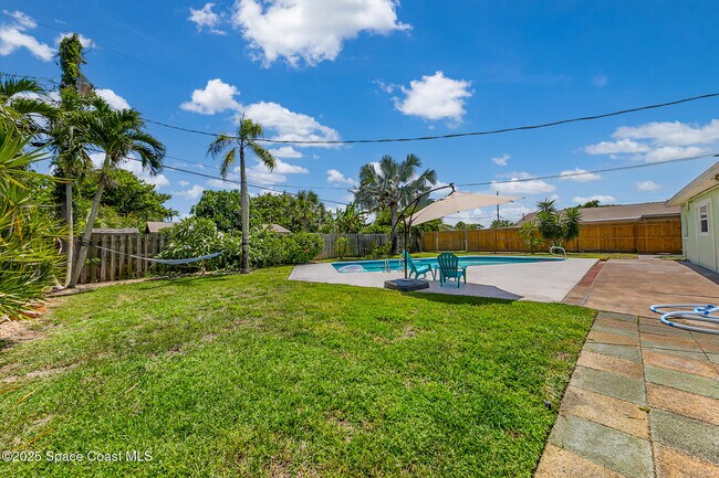 Building Photo - 251 Avenida De La Vista